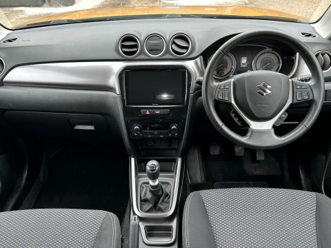 Suzuki Vitara 1.4 Boosterjet Mhev #3