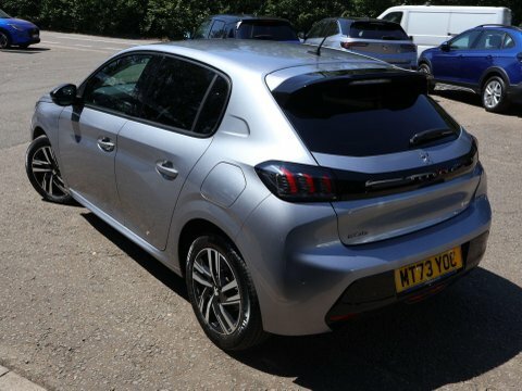 Peugeot 208 1.2 Puretech Allure MT73YOC #3