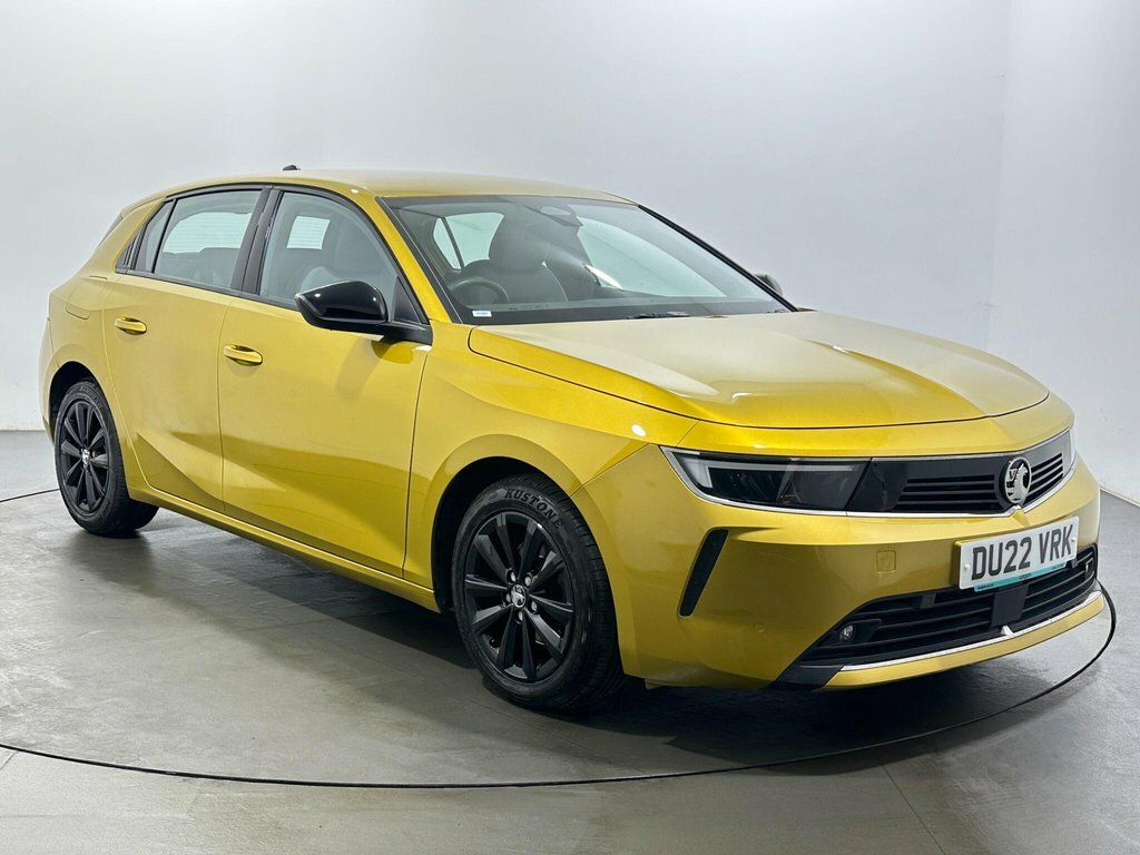 Vauxhall Astra 1.2L Design Yellow