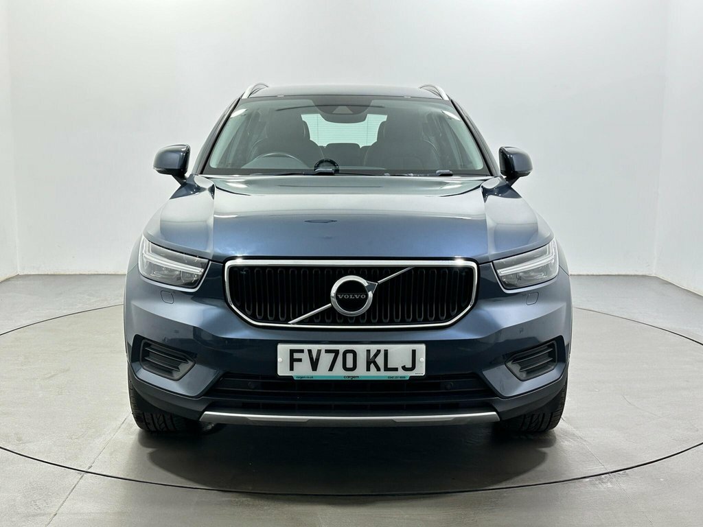 Volvo XC40 2L Momentum FV70KLJ Blue #2
