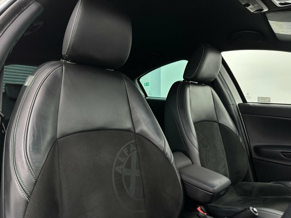 Alfa Romeo Giulietta Giulietta Qv Line Jtdm-2 Red #27