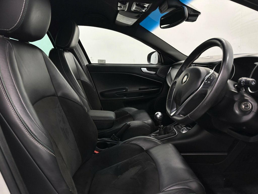 Alfa Romeo Giulietta Giulietta Qv Line Jtdm-2 Red #26