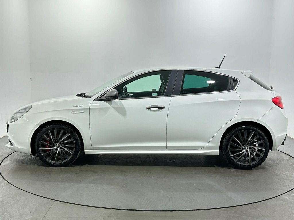 Alfa Romeo Giulietta 1.4L Qv Line White #4