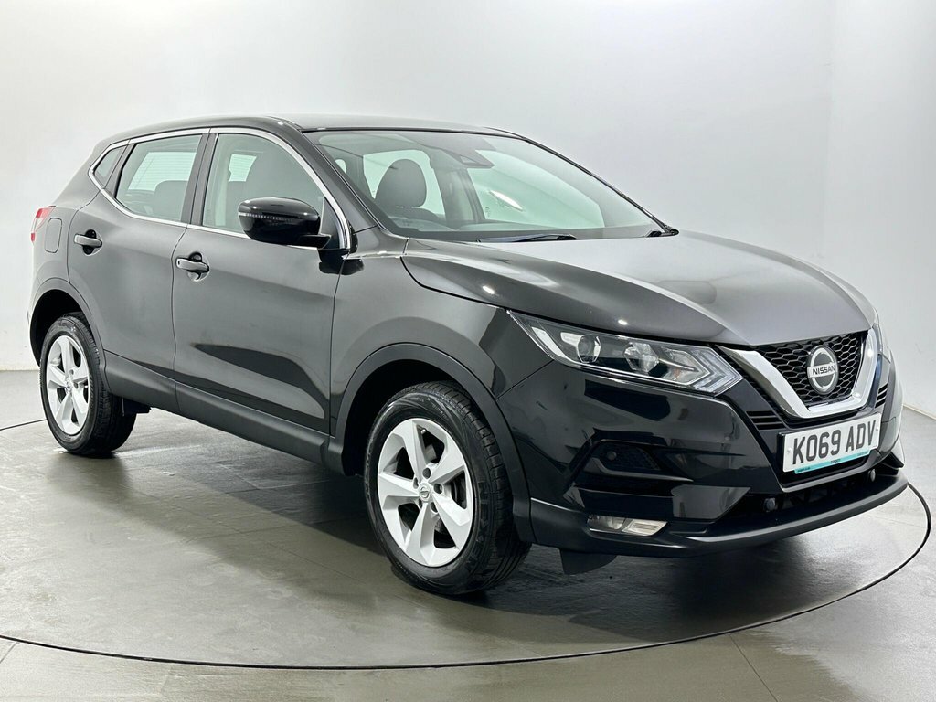 Nissan Qashqai 1.3L Acenta Premium Black