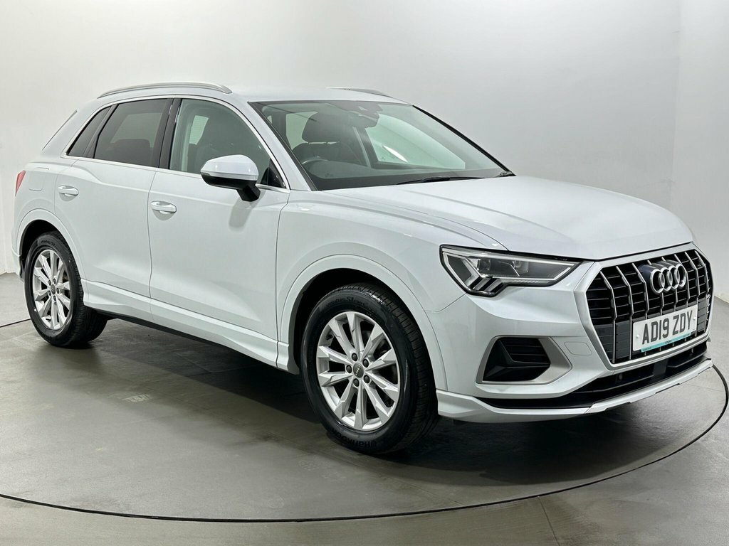 Audi Q3 1.5L Sport AD19ZDY White