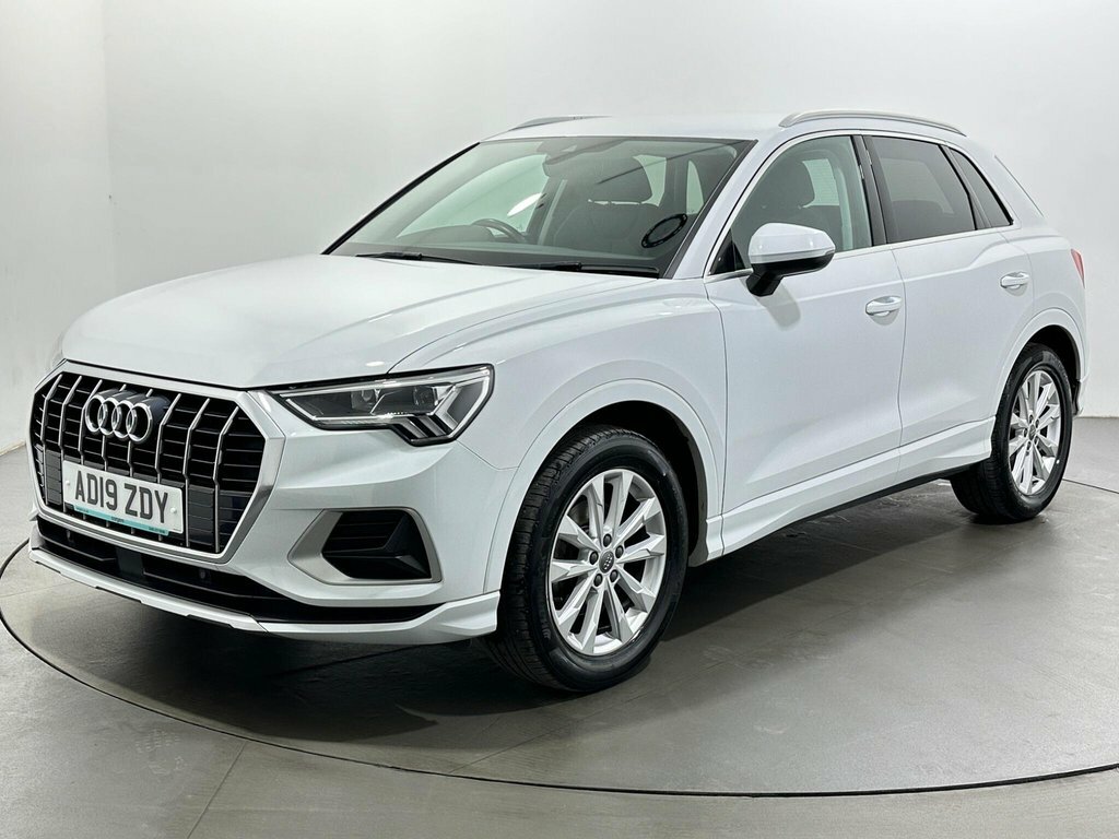 Audi Q3 1.5L Sport AD19ZDY White #3