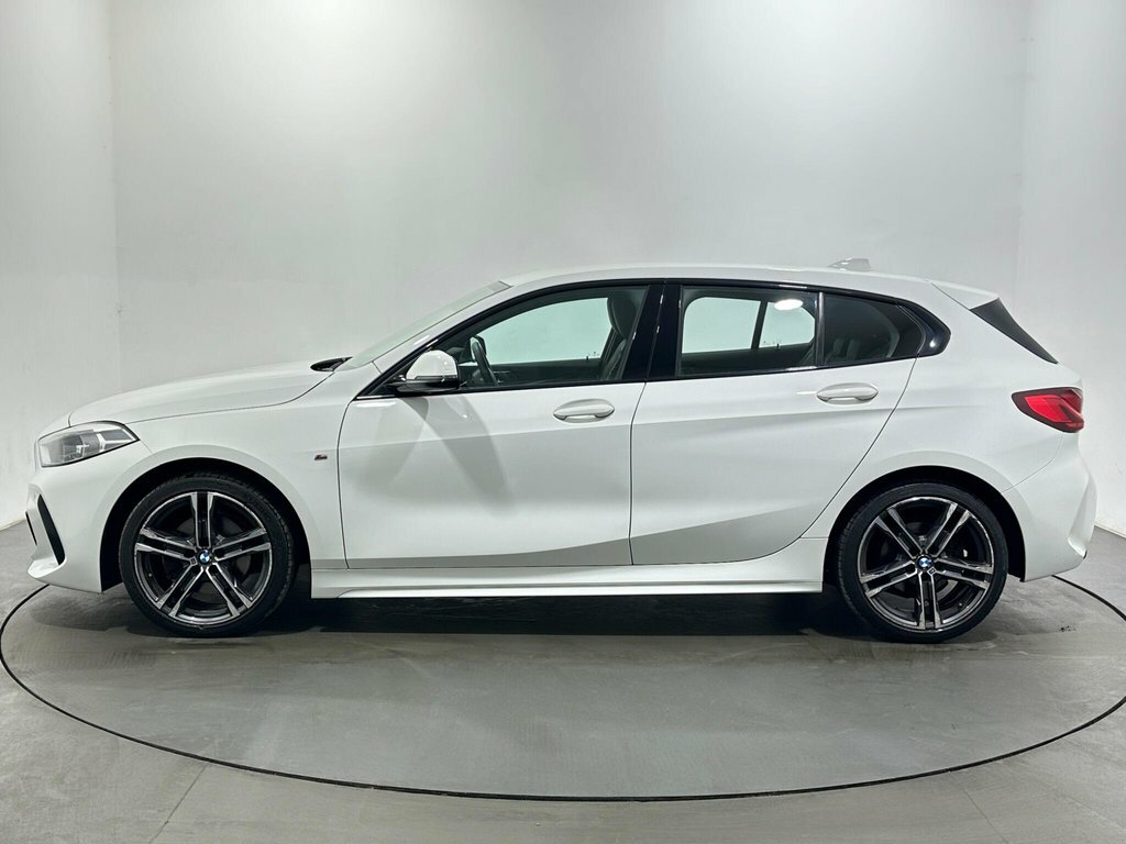 BMW 1 Series 1.5L M Sport LY21EWL White #4