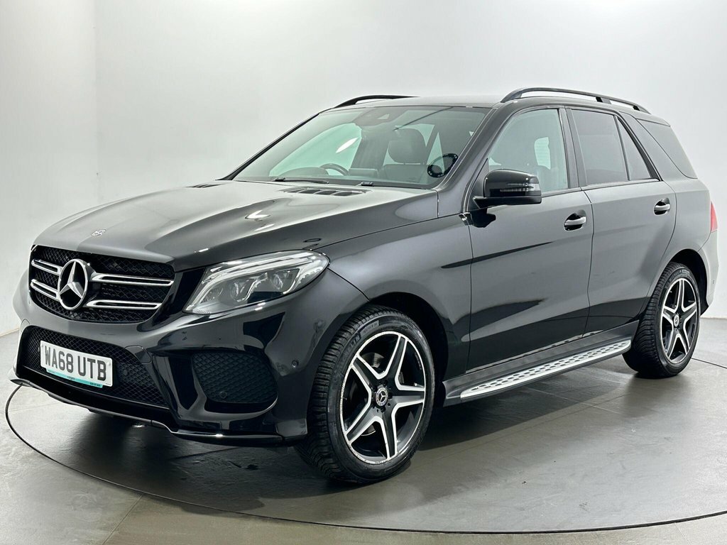 Mercedes-Benz GLE Class 2.1L Amg Night Edition Black #3