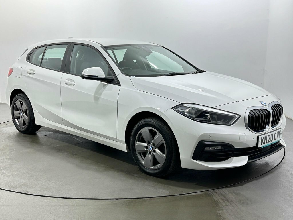 BMW 1 Series 1.5L Se White