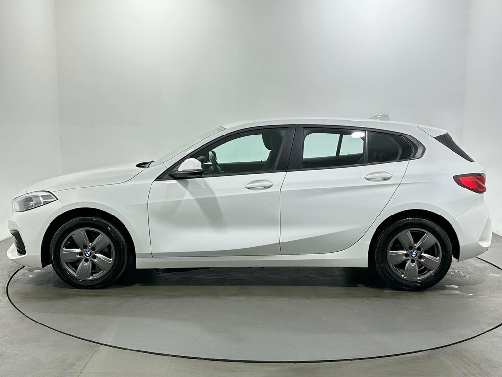 BMW 1 Series 1.5L Se KN20CWF White #4