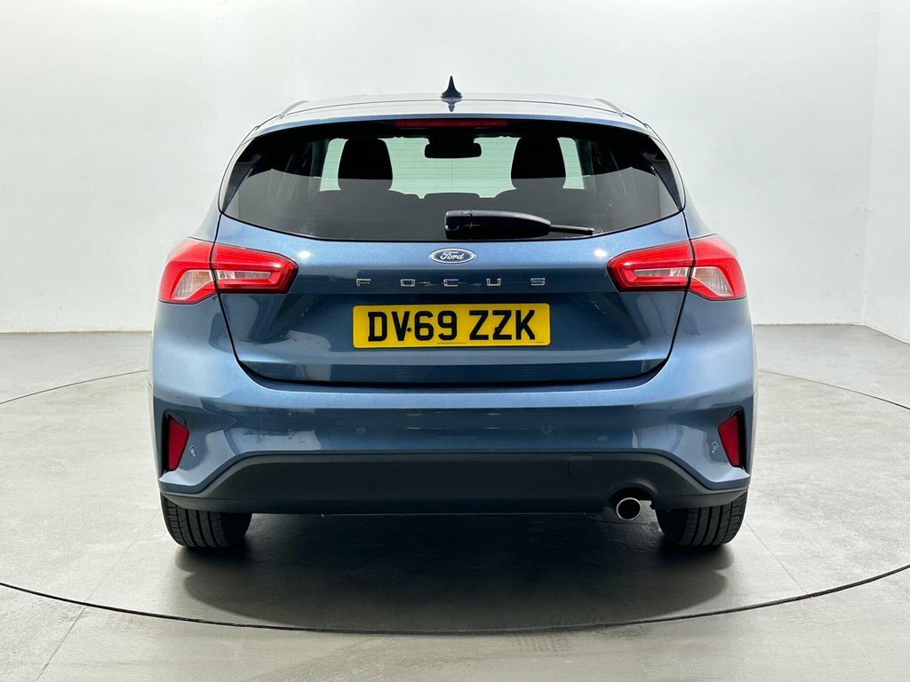 Ford Focus 1L Titanium Blue #6