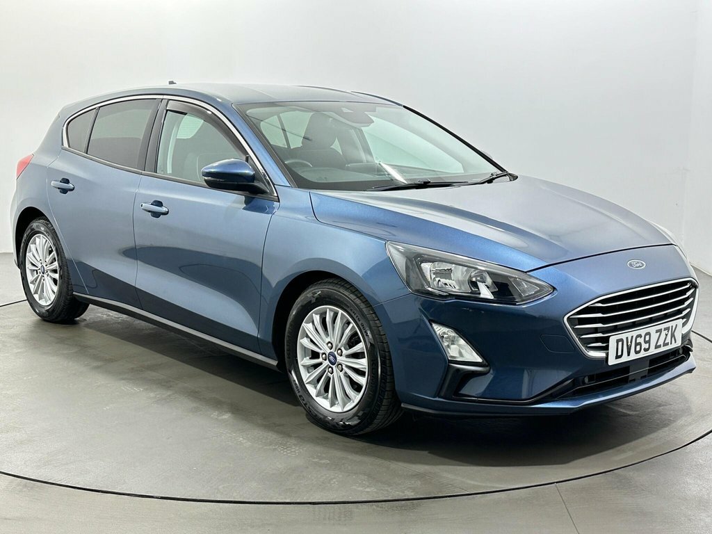 Ford Focus 1L Titanium Blue