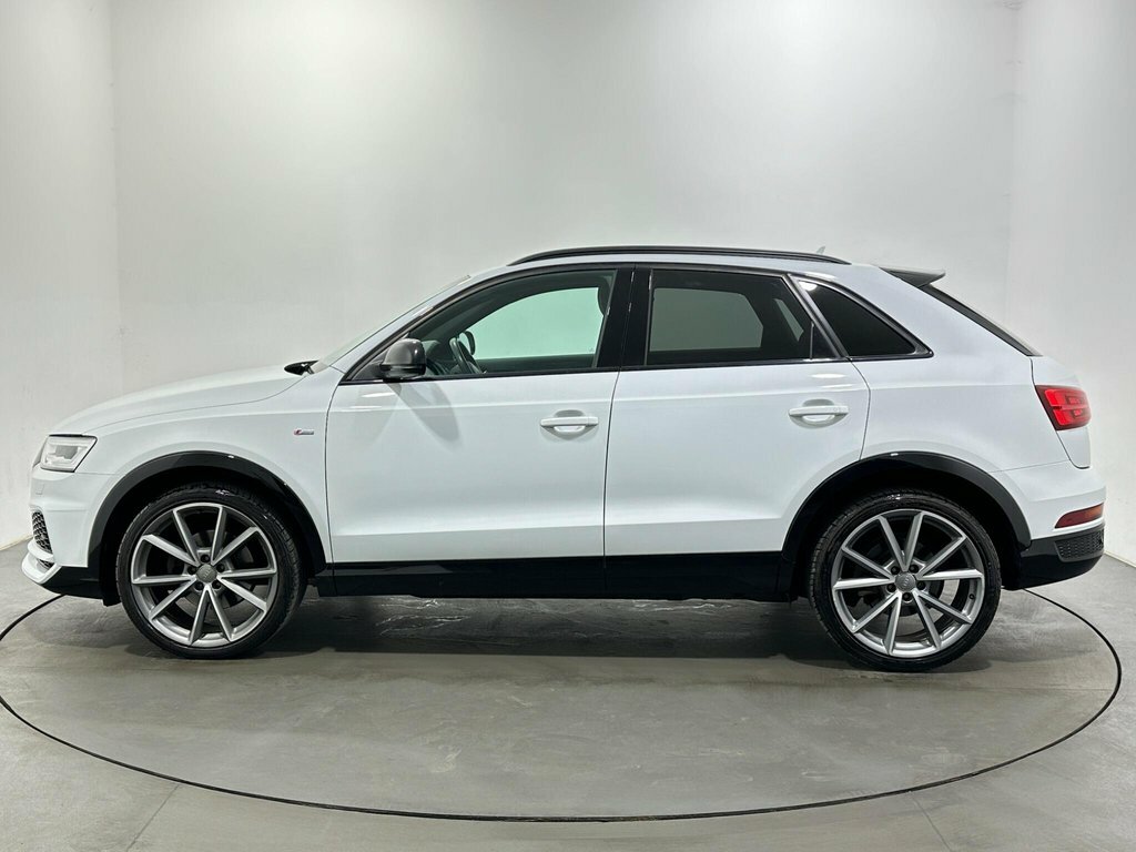 Audi Q3 1.4L Black Edition EX68FWR White #4
