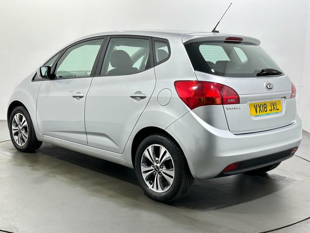 Kia Venga 1.6L 2 Silver #5
