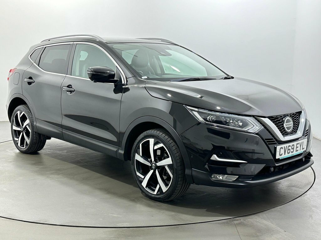 Nissan Qashqai 1.3L Tekna Black