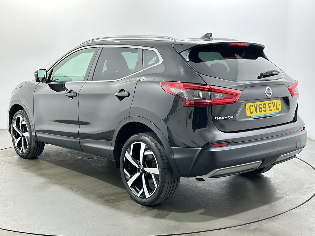 Nissan Qashqai 1.3L Tekna CV69EYL Black #5