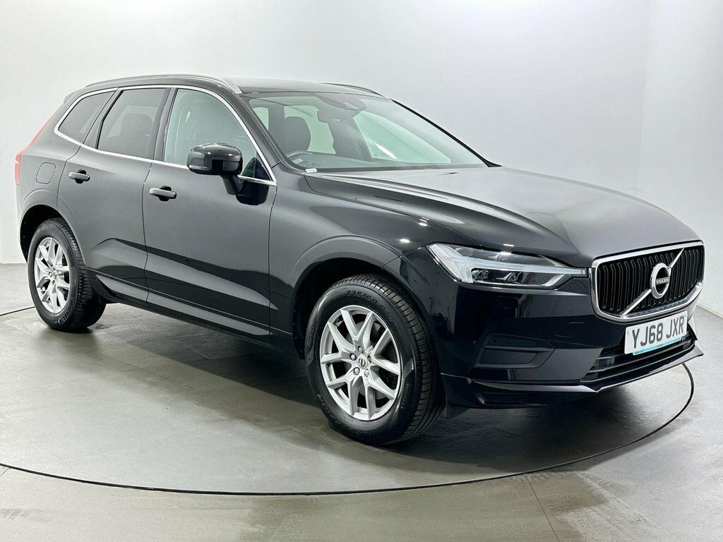 Volvo XC60 2L Momentum Black