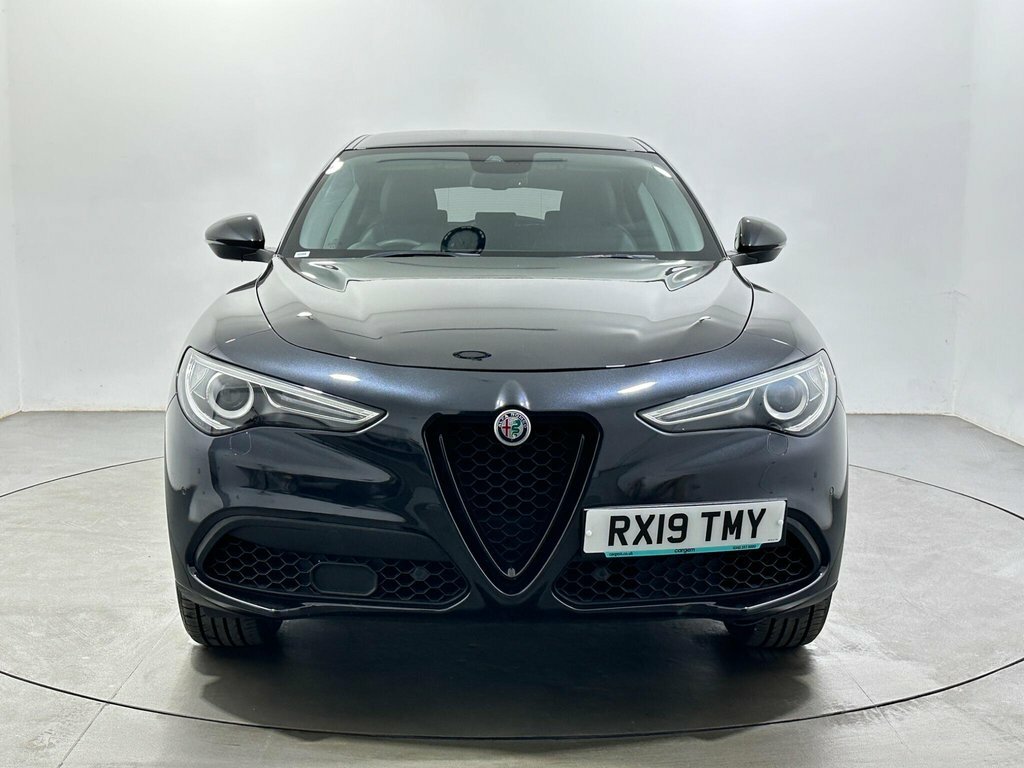 Alfa Romeo Stelvio 2L Speciale Black #2