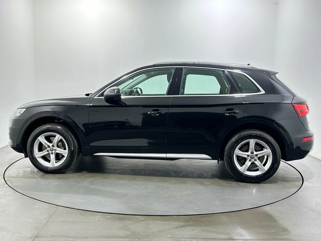 Audi Q5 2L Sport KR19YXY Black #4