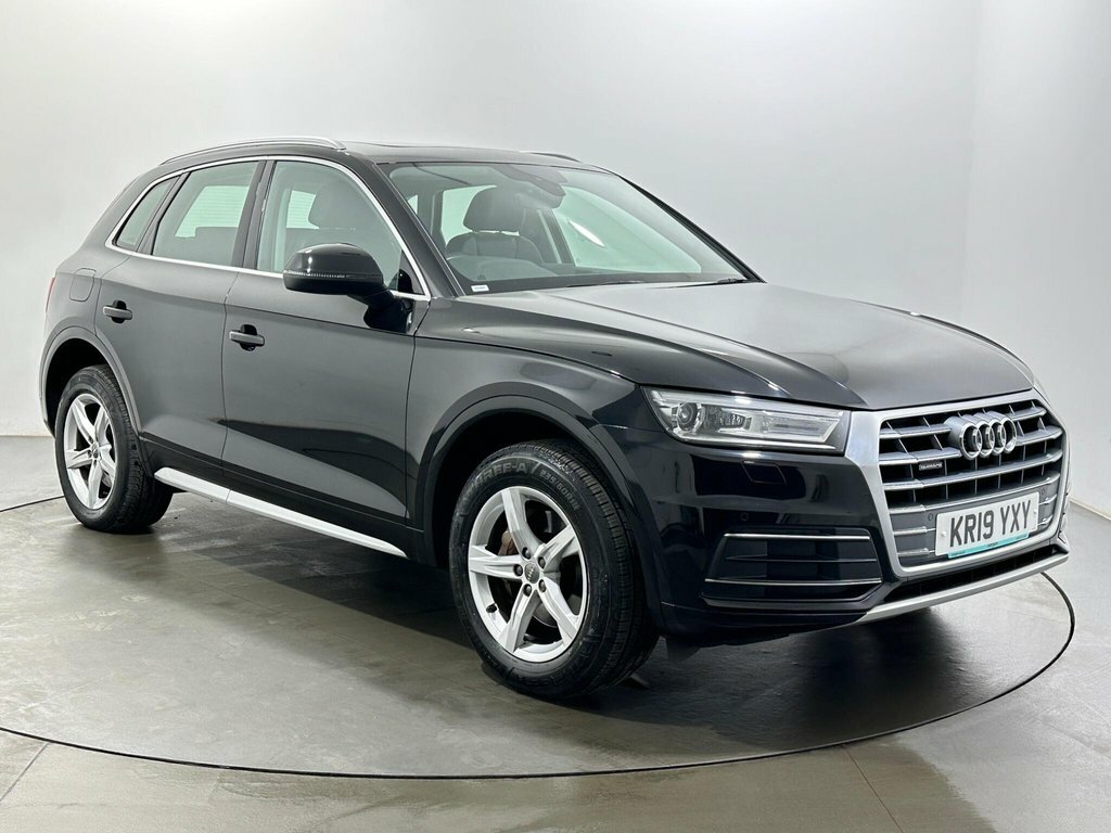 Audi Q5 2L Sport KR19YXY Black