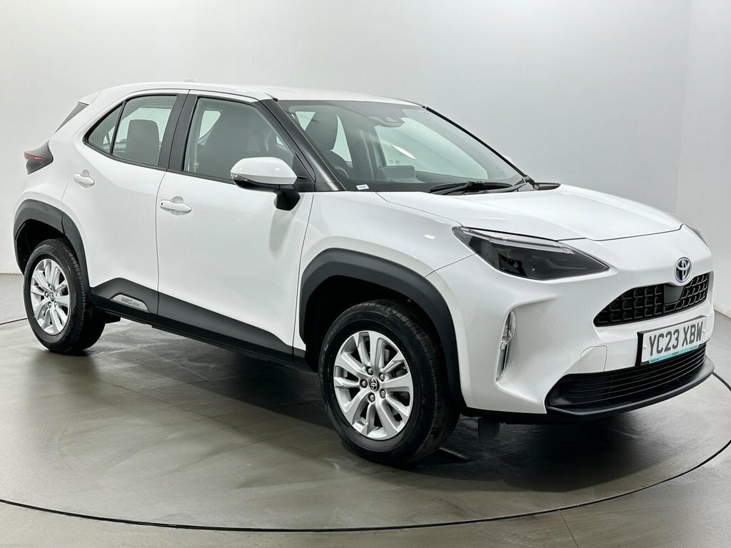 Toyota Yaris Cross 1.5L Icon White