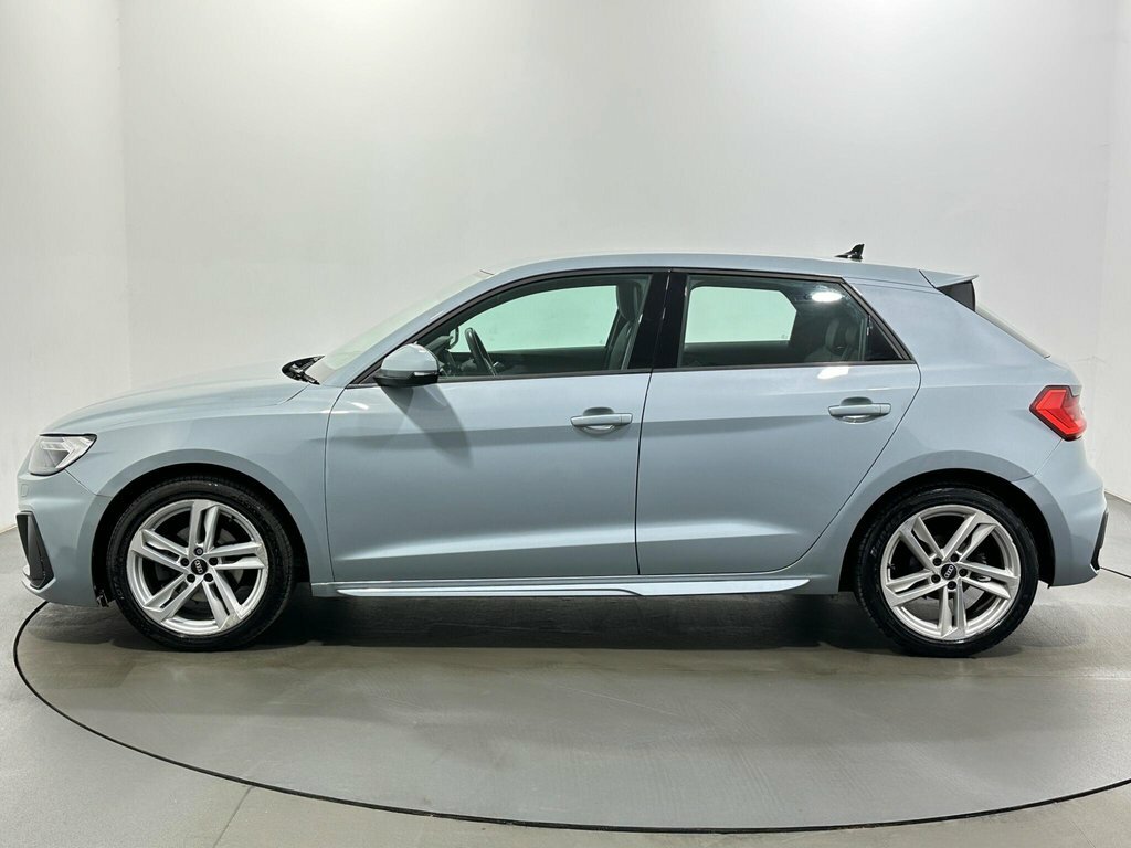 Audi A1 1L S Line GM21HWK Grey #4