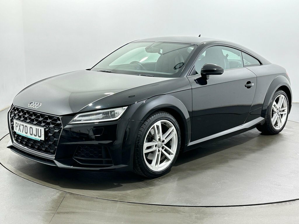 Audi TT 2L Sport Black #3
