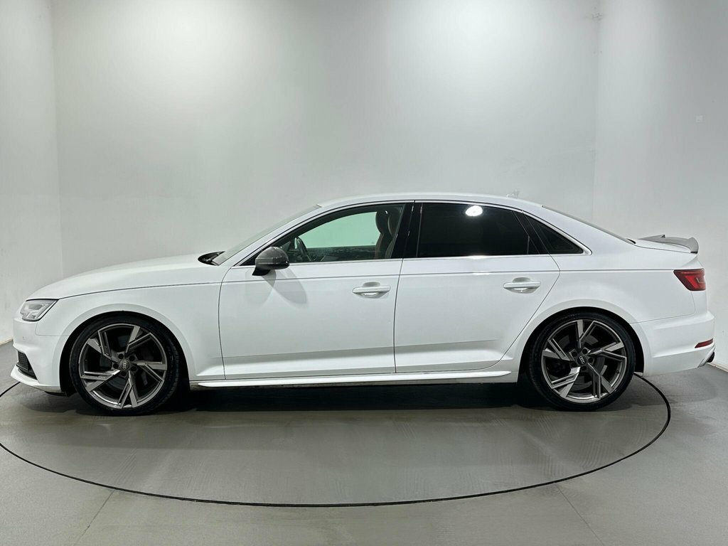 Audi S4 Saloon White #4