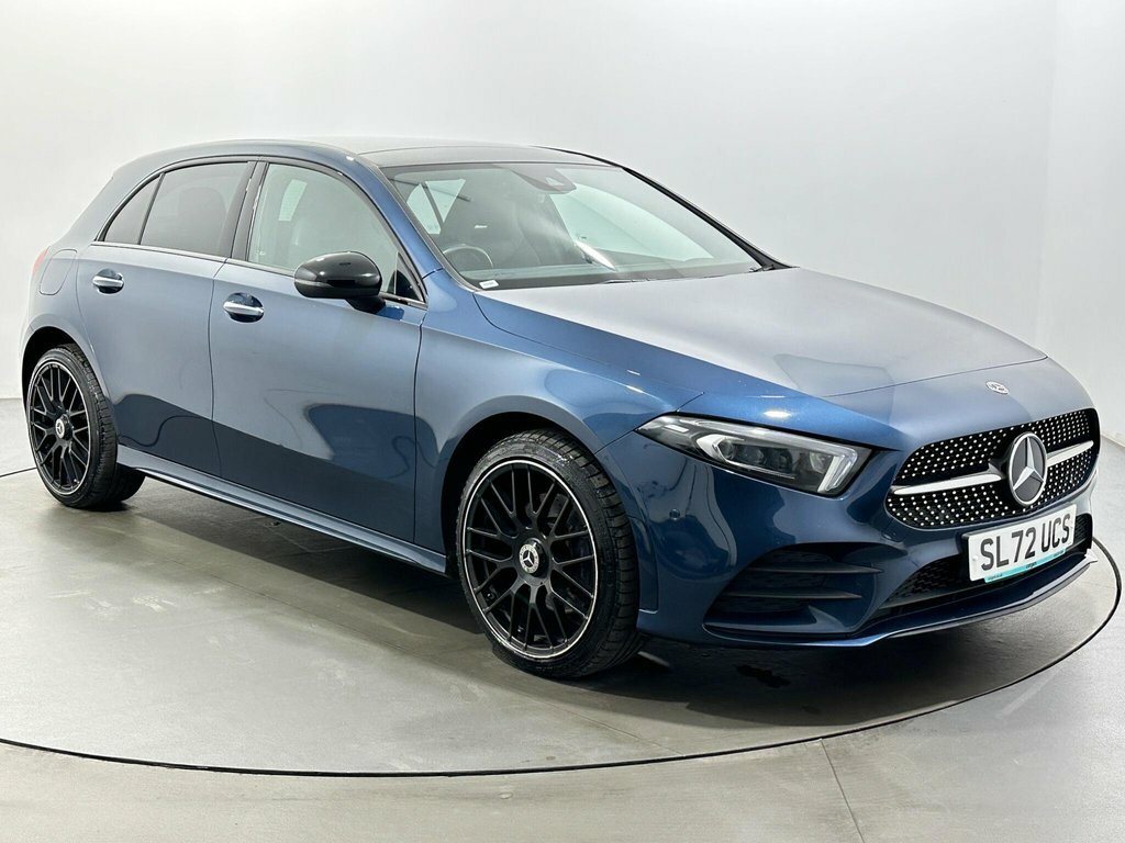 Mercedes-Benz A Class 1.3L Amg Line Night Edition Blue