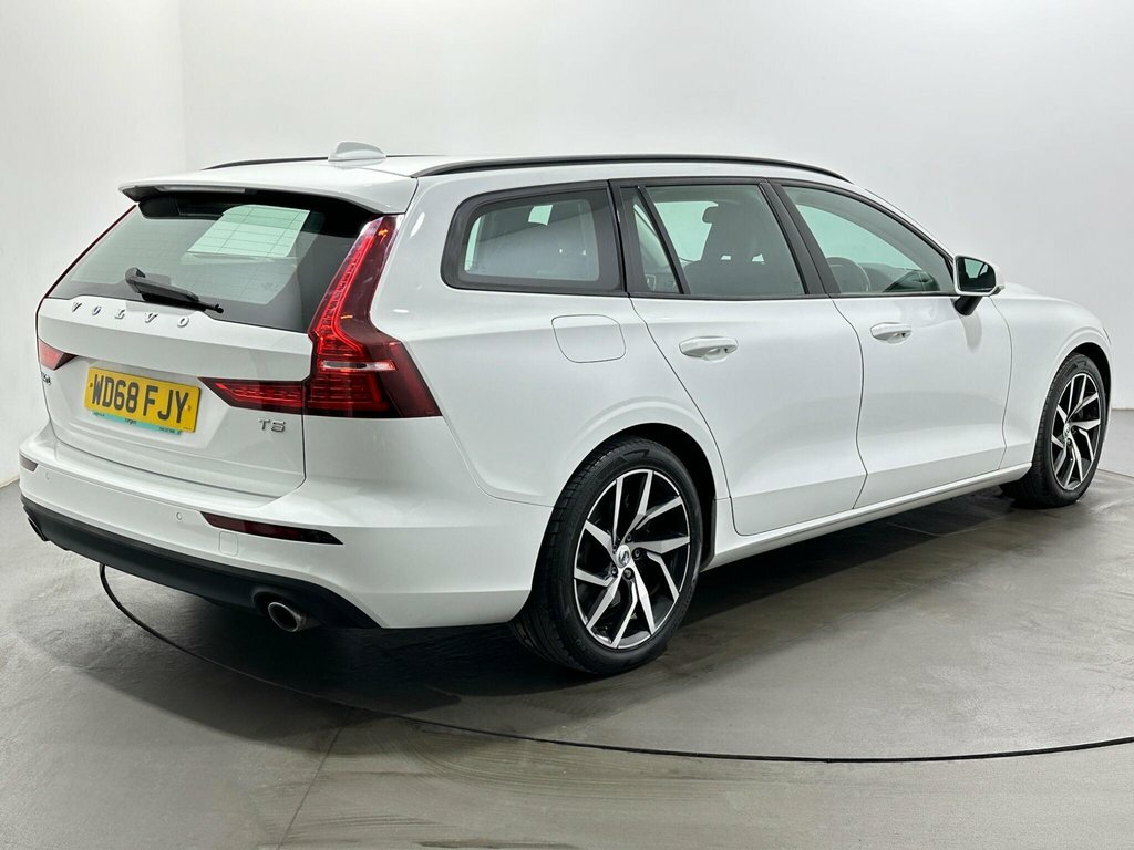 Volvo V60 D4 Momentum 360 Camera,winter Pack,tints Silver #7