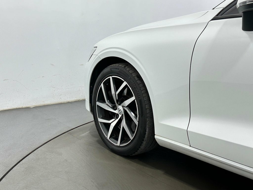 Volvo V60 D4 Momentum 360 Camera,winter Pack,tints Silver #46