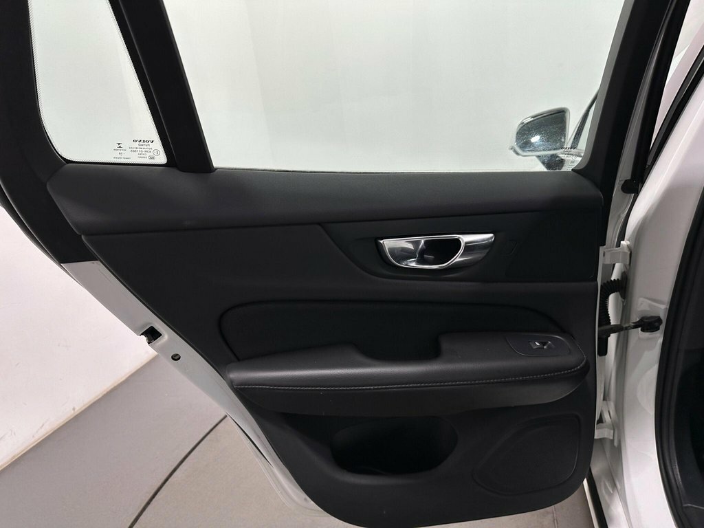 Volvo V60 D4 Momentum 360 Camera,winter Pack,tints Silver #35