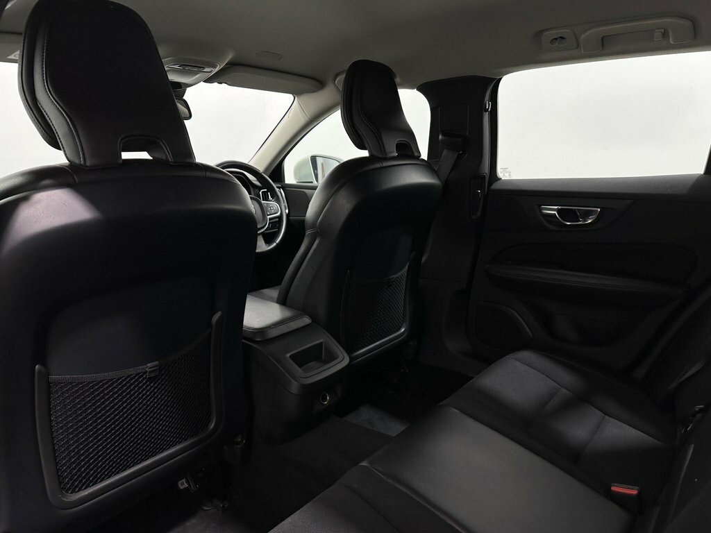 Volvo V60 D4 Momentum 360 Camera,winter Pack,tints Silver #33