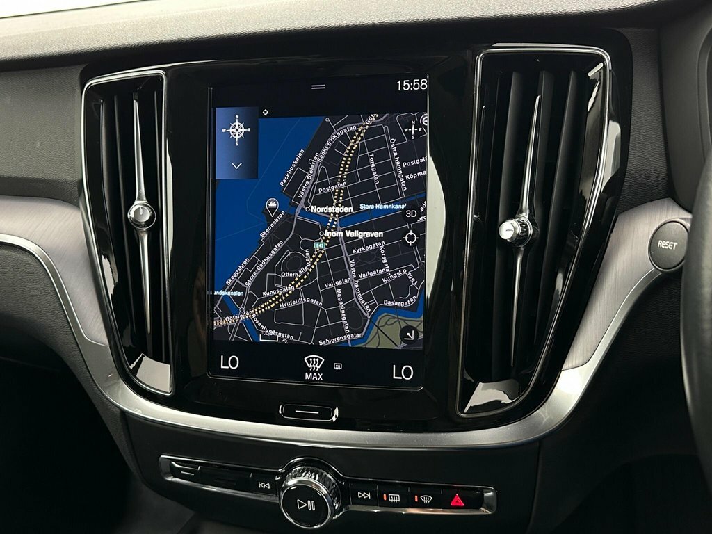 Volvo V60 D4 Momentum 360 Camera,winter Pack,tints Silver #21