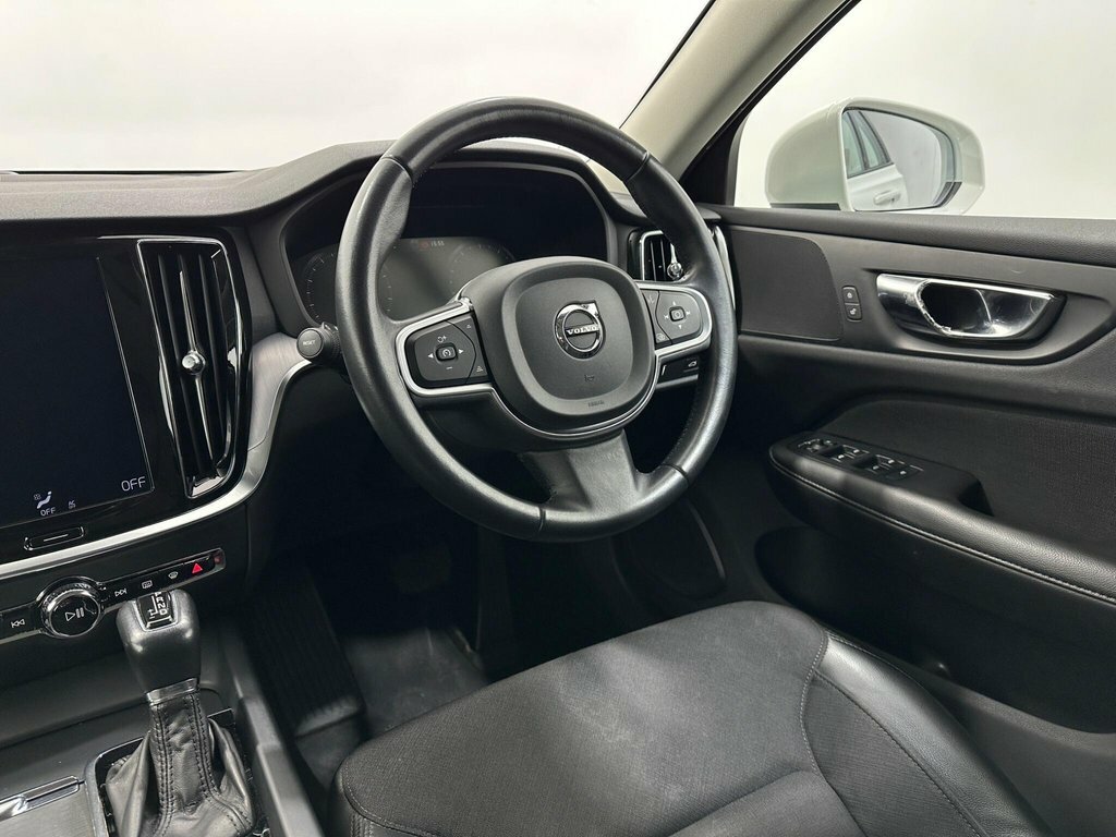 Volvo V60 D4 Momentum 360 Camera,winter Pack,tints Silver #10