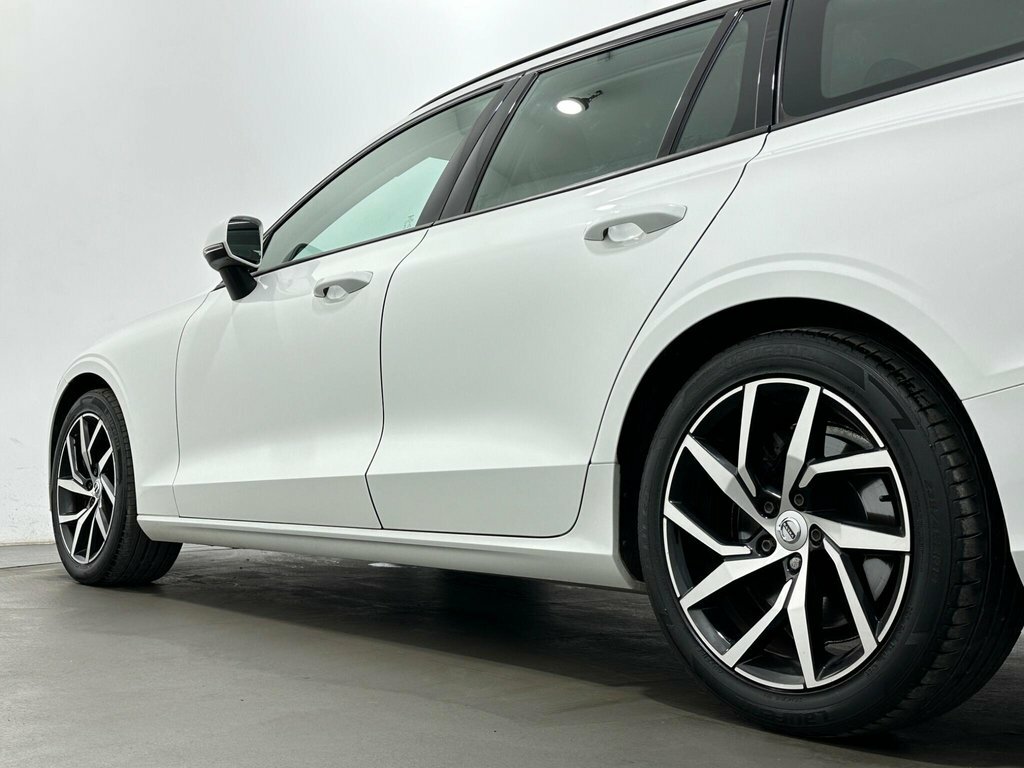 Volvo V60 D4 Momentum 360 Camera,winter Pack,tints Silver #45