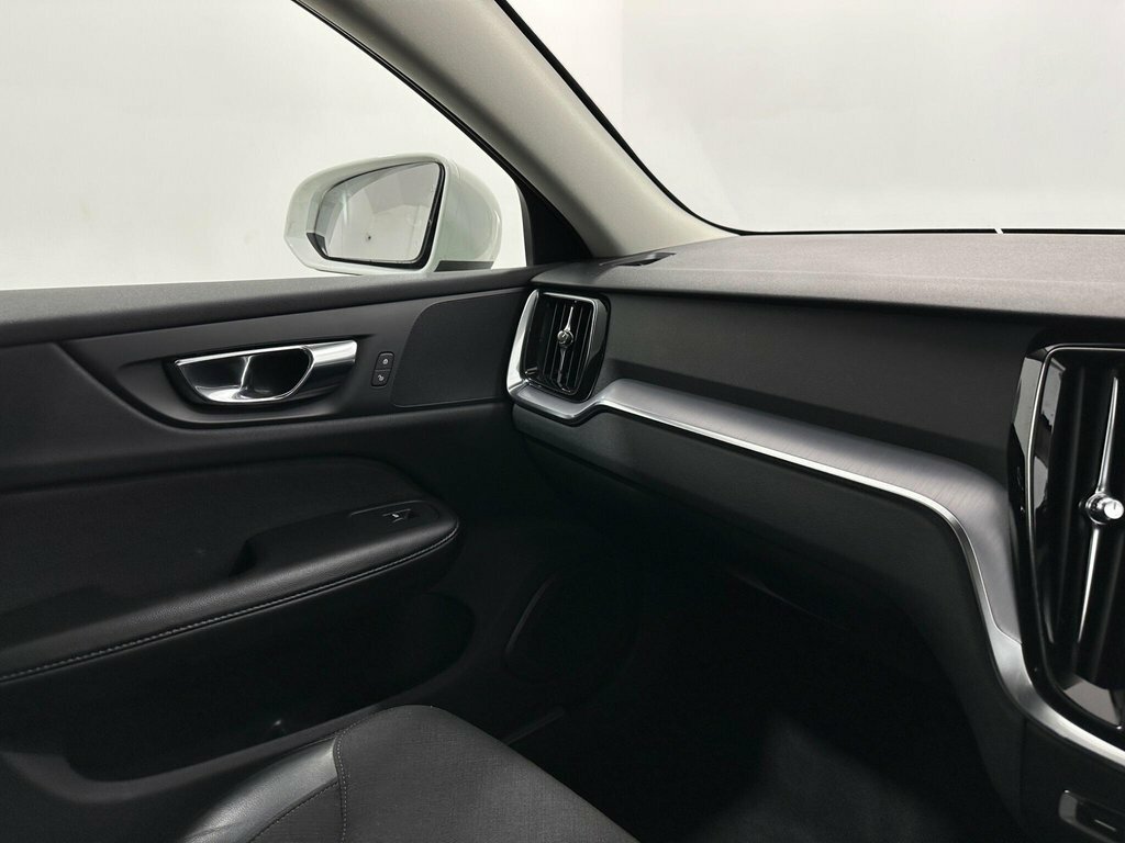 Volvo V60 D4 Momentum 360 Camera,winter Pack,tints Silver #23