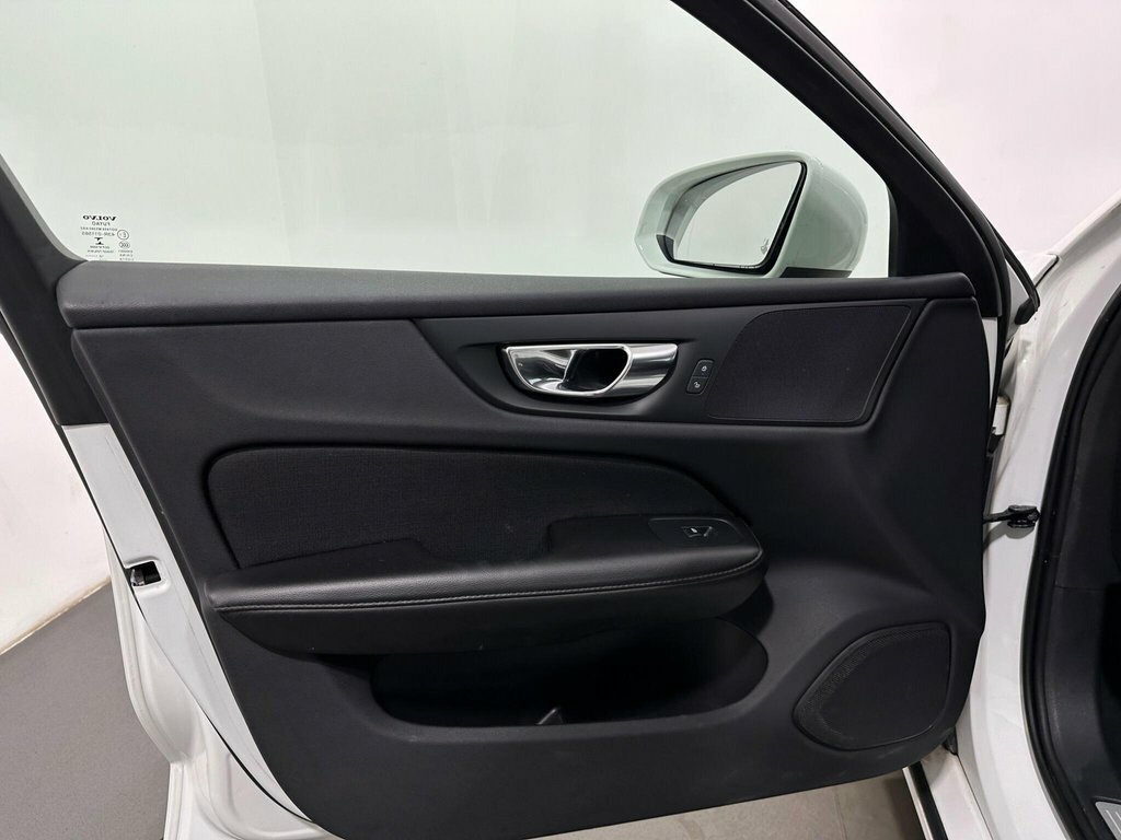 Volvo V60 D4 Momentum 360 Camera,winter Pack,tints Silver #32