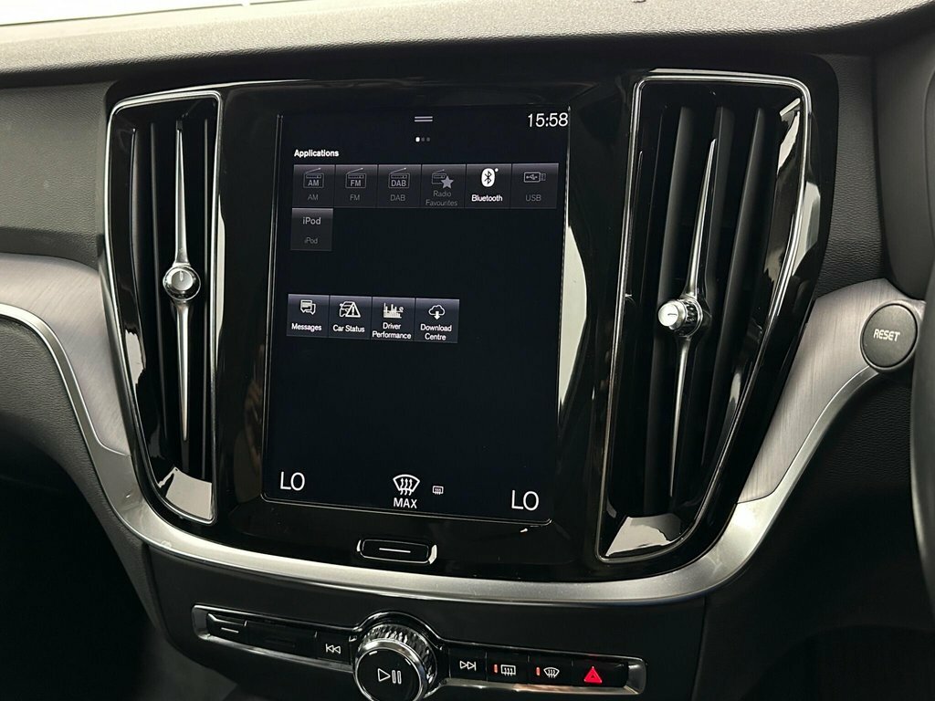 Volvo V60 D4 Momentum 360 Camera,winter Pack,tints Silver #22