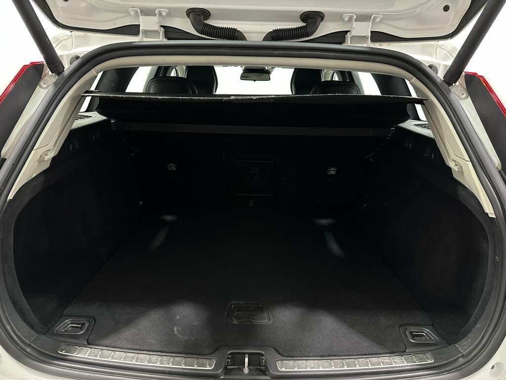 Volvo V60 D4 Momentum 360 Camera,winter Pack,tints Silver #42