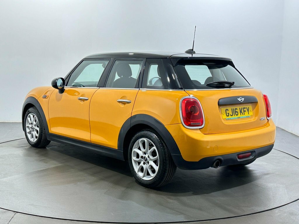 Mini Hatch 1.5L Cooper Orange #5