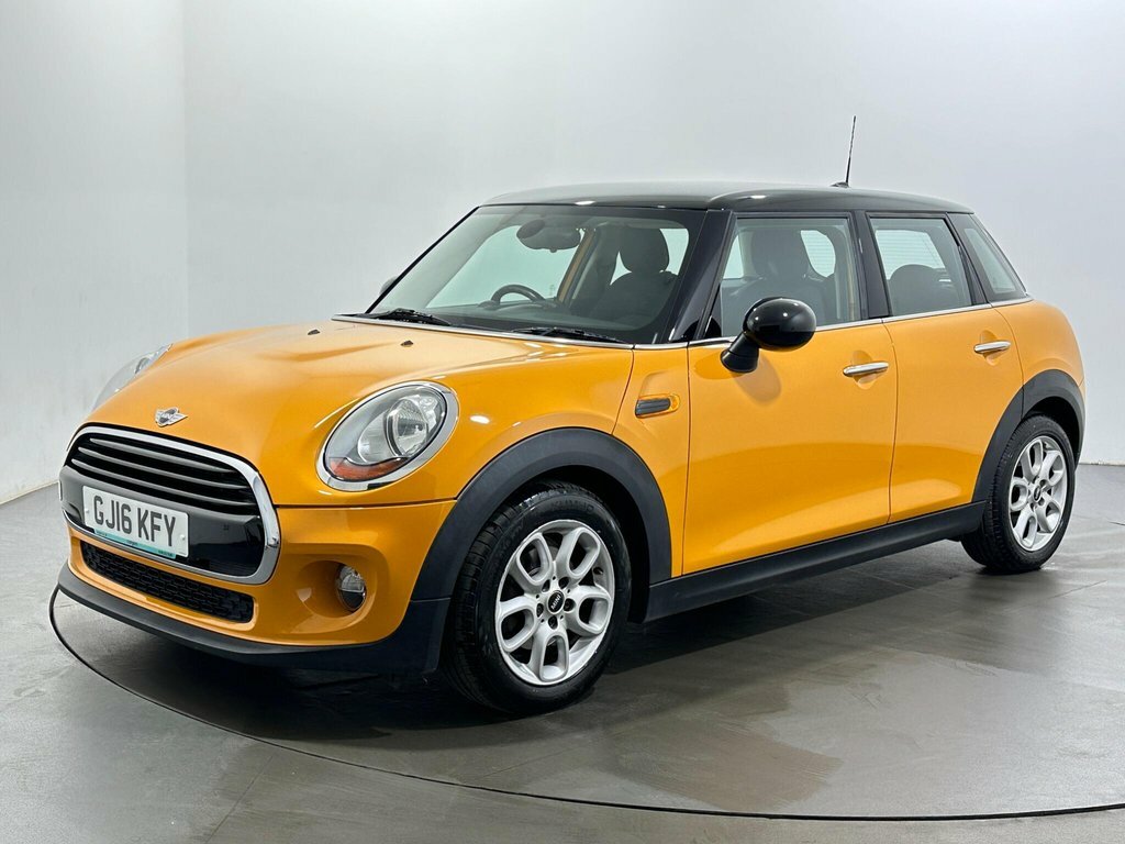 Mini Hatch 1.5L Cooper Orange #3