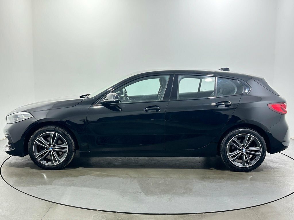 BMW 1 Series 1.5L Sport MD69JGY Black #4
