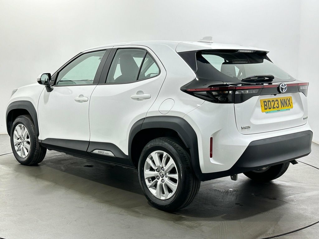 Toyota Yaris Cross 1.5L Icon BD23NNX White #5