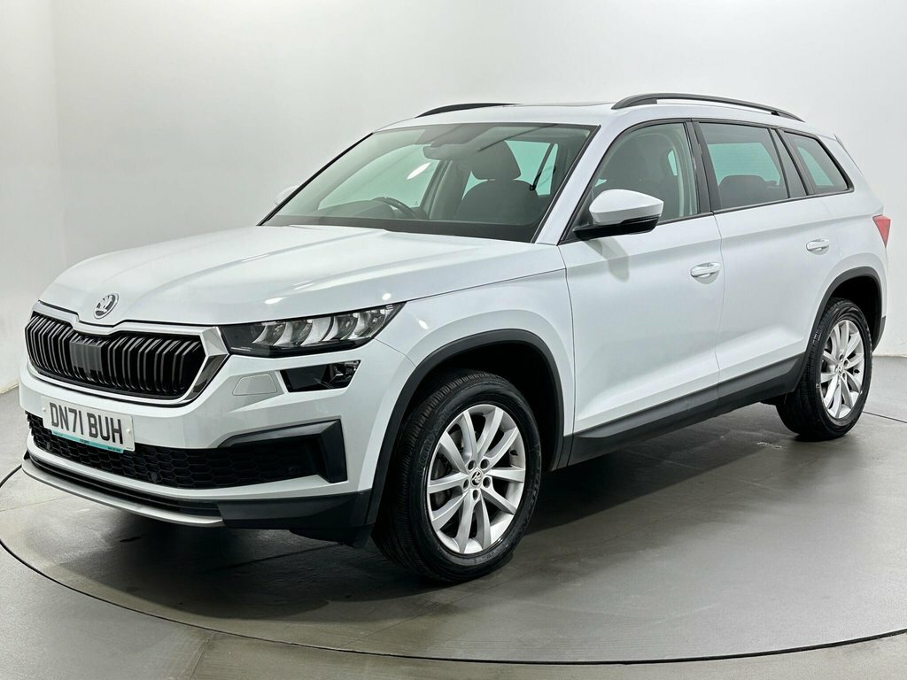 Skoda Kodiaq 2L Se DN71BUH White #3