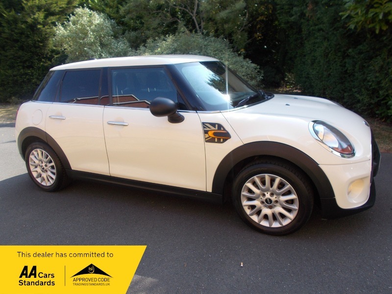 Mini Hatch 1.5 One D Hatchback White