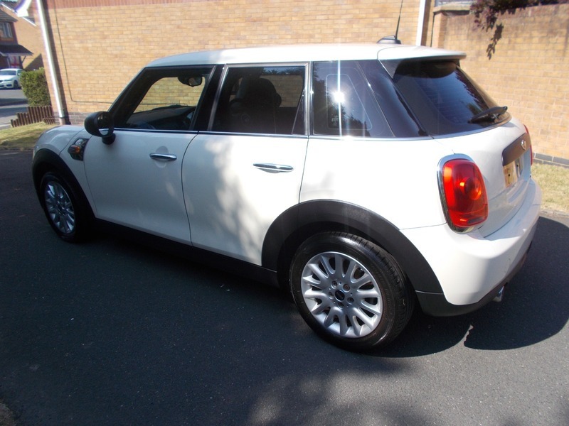 Mini Hatch 1.5 One D Hatchback MF16WMX White #6
