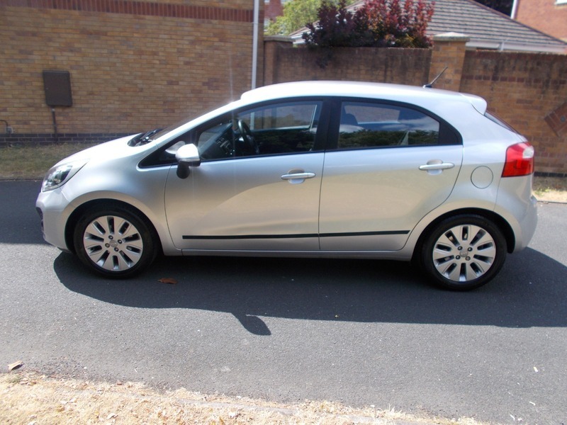 Kia RIO 1.25 2 Hatchback Silver #4