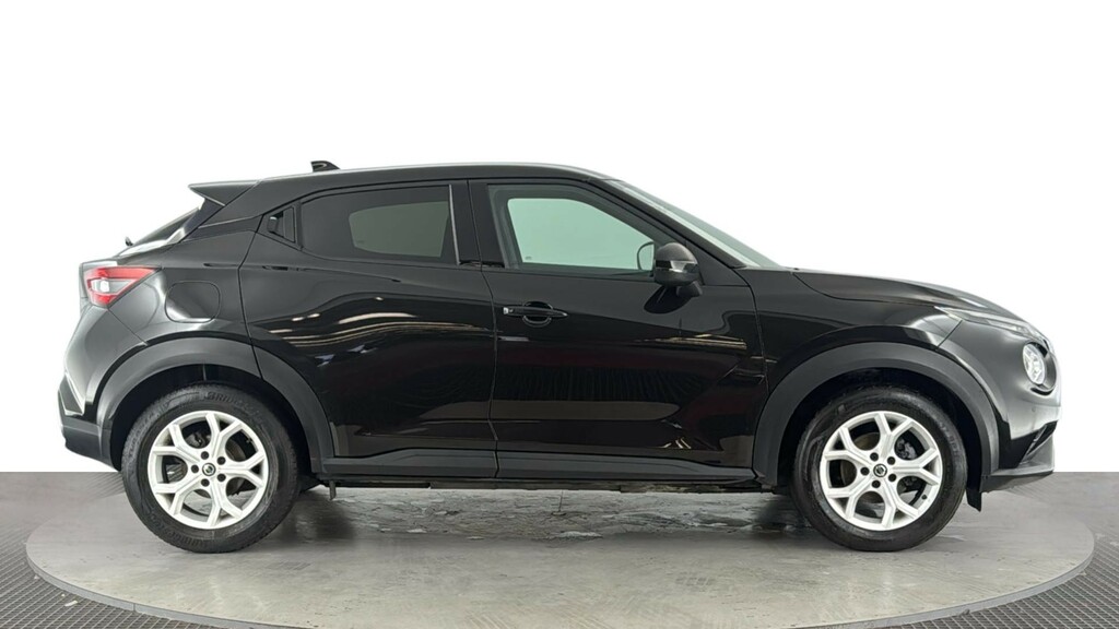 Nissan Juke 1.0 Dig-t N-connecta Suv Dct Euro YA21FFD Black #3