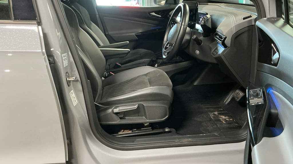Volkswagen ID.4 Pro Performance 77Kwh Life Suv Grey #3